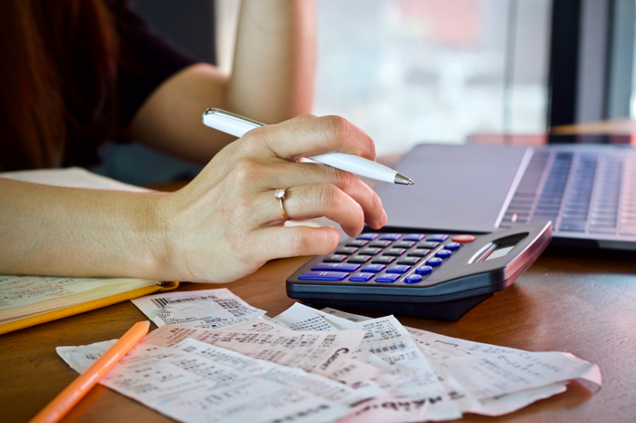 frontaliere alle prese con il calcolo delle tasse